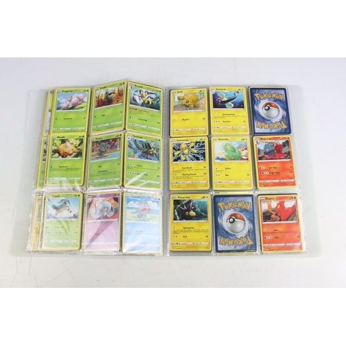 489 - Pokémon Trading Cards - Collection of Pokémon Trading Cards featuring Vivid Voltage set, Darkness Ab... 