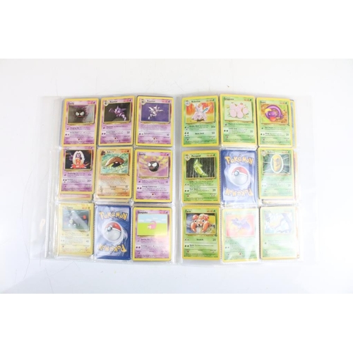 489 - Pokémon Trading Cards - Collection of Pokémon Trading Cards featuring Vivid Voltage set, Darkness Ab... 