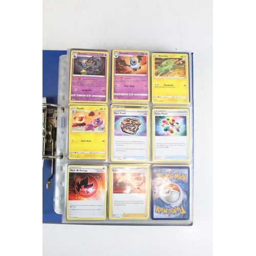 489 - Pokémon Trading Cards - Collection of Pokémon Trading Cards featuring Vivid Voltage set, Darkness Ab... 