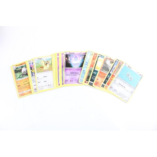 489 - Pokémon Trading Cards - Collection of Pokémon Trading Cards featuring Vivid Voltage set, Darkness Ab... 