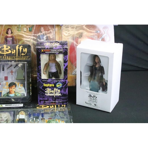 416 - Collection of 20 boxed and carded Diamond Select and Moore Action Buffy The Vampire Slayer action fi... 