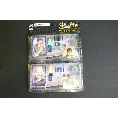 416 - Collection of 20 boxed and carded Diamond Select and Moore Action Buffy The Vampire Slayer action fi... 