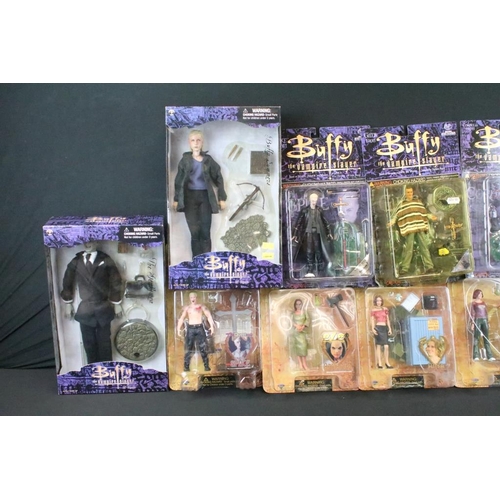 416 - Collection of 20 boxed and carded Diamond Select and Moore Action Buffy The Vampire Slayer action fi... 