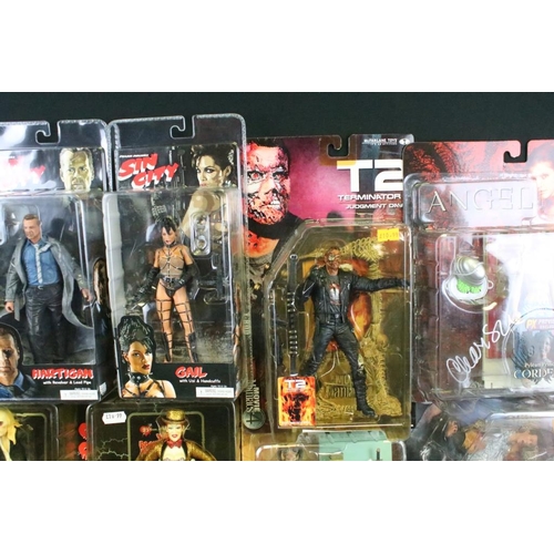 417 - Collection of 14 various carded and boxed TV and film related action figures to include 4 x signed c... 