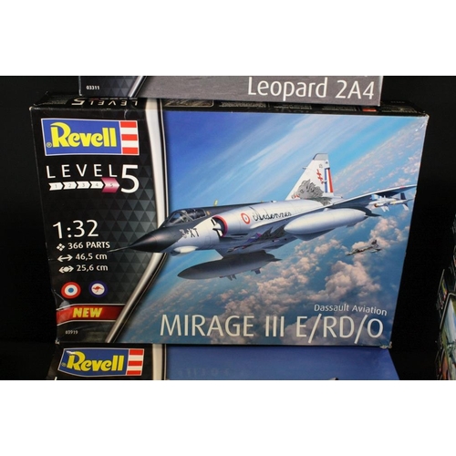 172 - 15 boxed and unbuilt Revell plastic model kits to include 1/72 scale, 1/32 scale and 1/35 scale to i... 