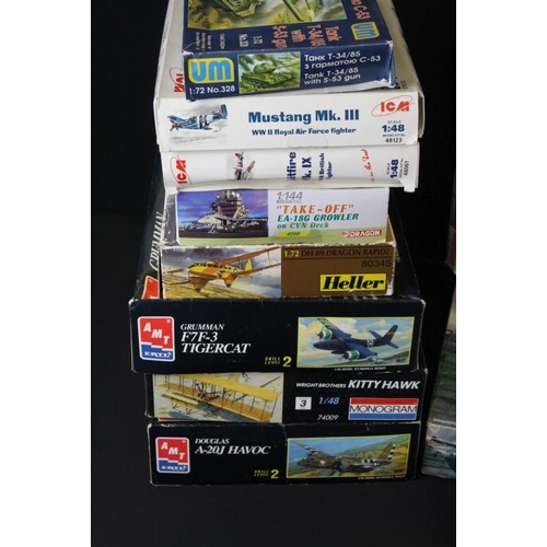 192 - 19 Boxed & unbuilt plastic model kits to include Esci ERTL, Hobby Craft, Academy Minicraft, Heller, ... 