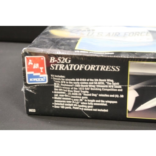 193 - Boxed AMT ERTL 1/72 8633 B-52G Stratofortress plastic model kit, sealed