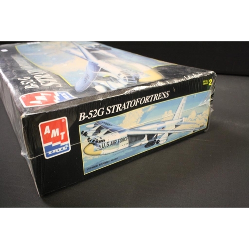 193 - Boxed AMT ERTL 1/72 8633 B-52G Stratofortress plastic model kit, sealed