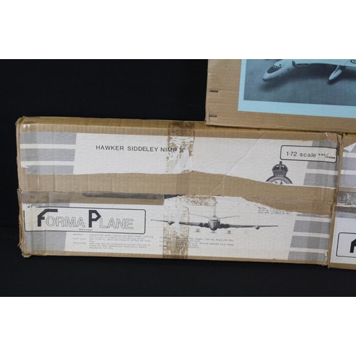 197 - Three boxed Forma Plane 1:72 scale plastic aircraft model kits to include Hawker Siddeley Vulcan, Ha... 