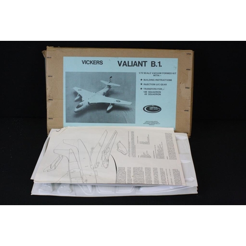 197 - Three boxed Forma Plane 1:72 scale plastic aircraft model kits to include Hawker Siddeley Vulcan, Ha... 