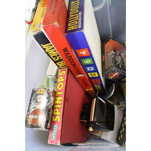 230 - Collection of various mixed boxed and unboxed toys, games and diecast models to include boxed Scalex... 