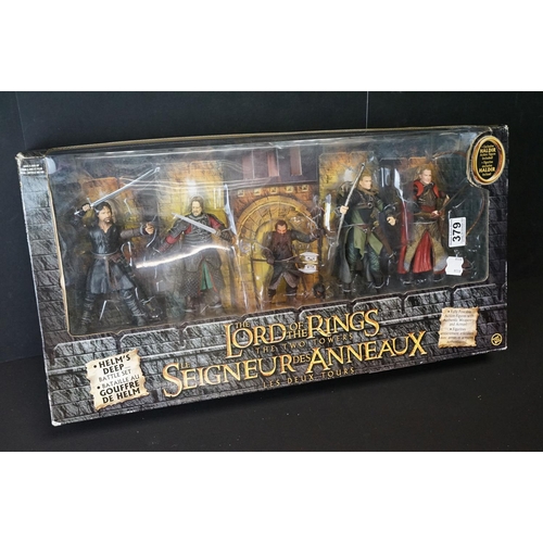 379 - Lord Of The Rings - Two boxed Toybiz LOTR figure sets to include The Fellowship Of The Ring Deluxe G... 