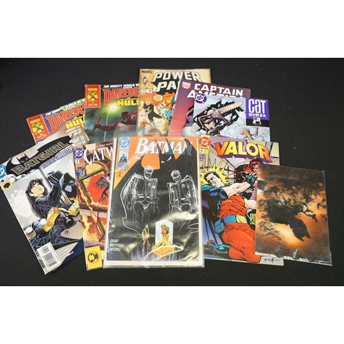 387A - Comics - Collection of various comics to include examples from mainly Marvel featuring Detective Com... 