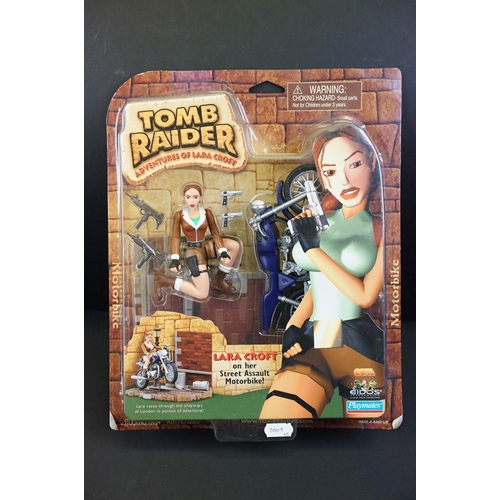 424 - Five carded Playmates Tomb Raider 'Adventures Of Lara Croft' action figure sets to include Lara Crof... 