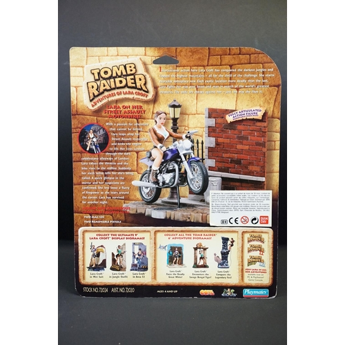 424 - Five carded Playmates Tomb Raider 'Adventures Of Lara Croft' action figure sets to include Lara Crof... 