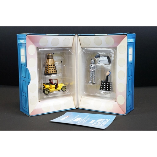 425 - Nine boxed Doctor Who items to include 5 x Corgi diecast model sets (TY96201, TY96102, TY96207, TY96... 