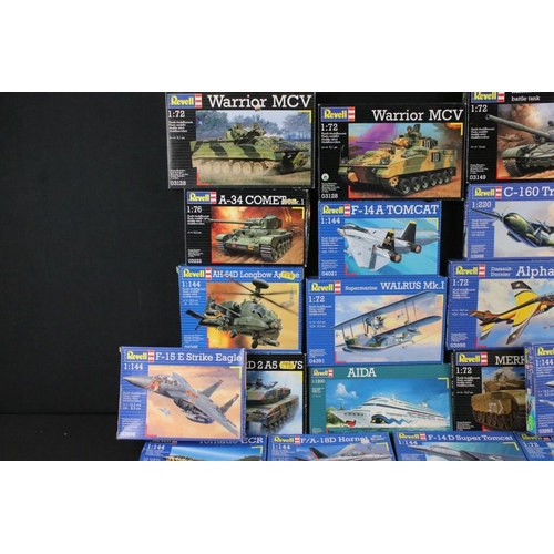 211 - 33 Boxed & unbuilt Revell plastic model kits to include aircraft & tanks, featuring 03996 F-15 E Str... 