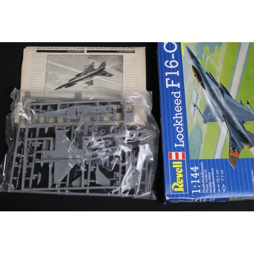 211 - 33 Boxed & unbuilt Revell plastic model kits to include aircraft & tanks, featuring 03996 F-15 E Str... 