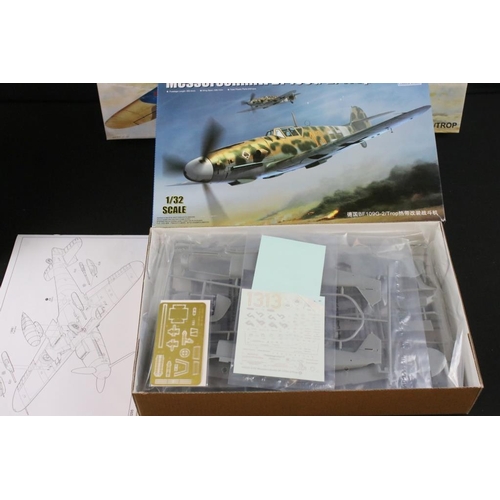 212 - Seven boxed and unbuilt Trumpeter plastic model kits to include 3 x 1/72 scale models featuring mode... 