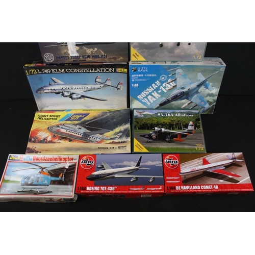 213 - 10 Boxed plastic model kits to include Roden 1/144 Vickers Super VC10 Type 1151 BOAC Airlines, Helle... 