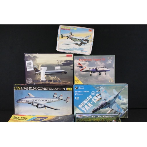 213 - 10 Boxed plastic model kits to include Roden 1/144 Vickers Super VC10 Type 1151 BOAC Airlines, Helle... 