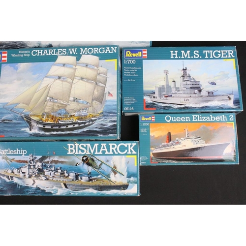 218 - Ten Boxed & unbuilt Revell plastic ship / submarine model kits to include 05100 1/144 Type VII C/41,... 