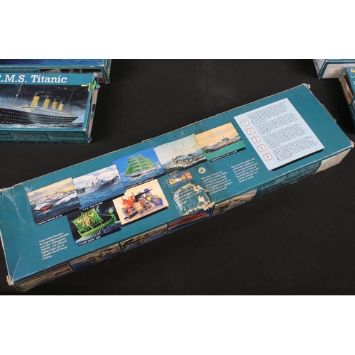 218 - Ten Boxed & unbuilt Revell plastic ship / submarine model kits to include 05100 1/144 Type VII C/41,... 