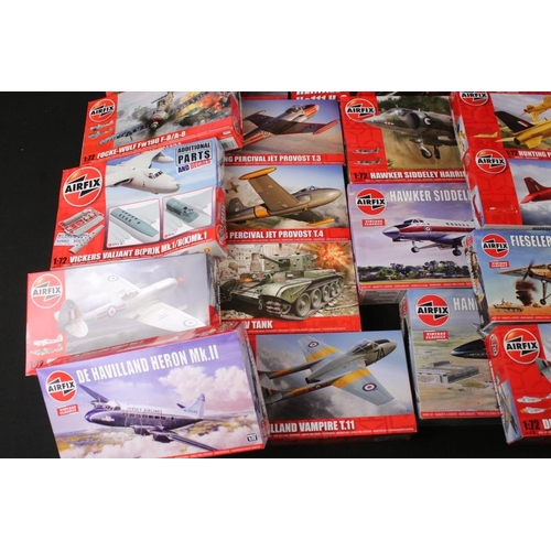 227 - 41 Boxed Airfix 1/72-76 plastic model kits to include A07007B Heinkel He111 H-6, A03012V Handley Pag... 