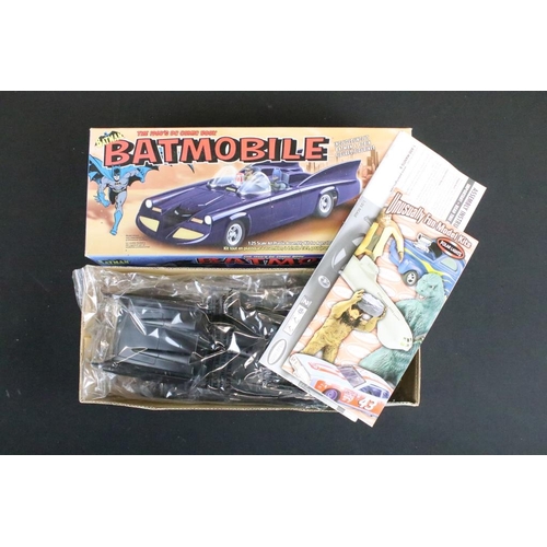 419 - Four boxed TV related plastic model kits to include Polar Lights Batman 1960s Batmobile, Halcyon Cla... 