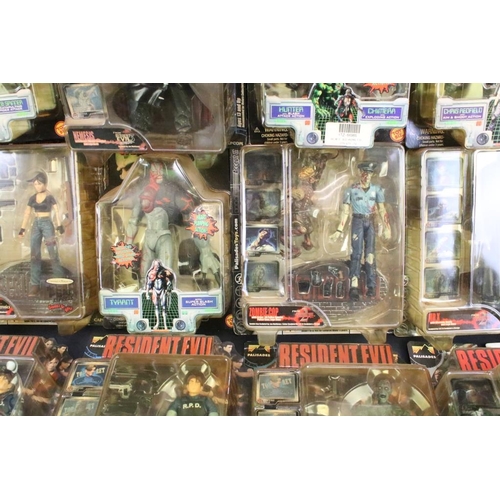 420 - Collection of 15 Resident Evil action figures to include Palisades and Toybiz examples featuring Tyr... 