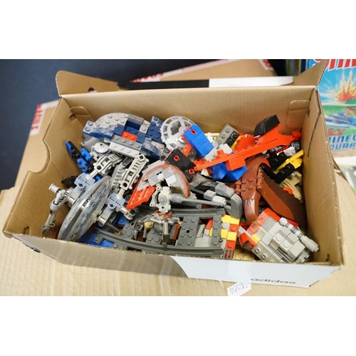 373 - Collection of various mixed toys and games to include a selection of Lego featuring a quantity of lo... 