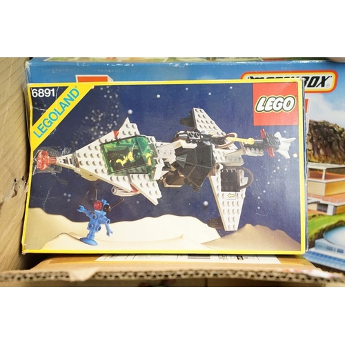 373 - Collection of various mixed toys and games to include a selection of Lego featuring a quantity of lo... 