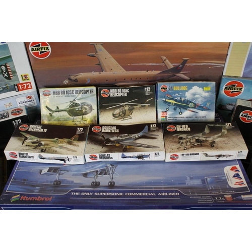 179 - 24 boxed and unbuilt Airfix 1/72 scale plastic model kits to include models A12050, 909002, 11050, 0... 