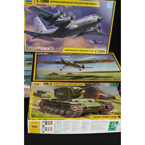 183 - 26 boxed and unbuilt plastic model kits to include 1/48 scale, 1/35 scale and 1/72 scale, featuring ... 