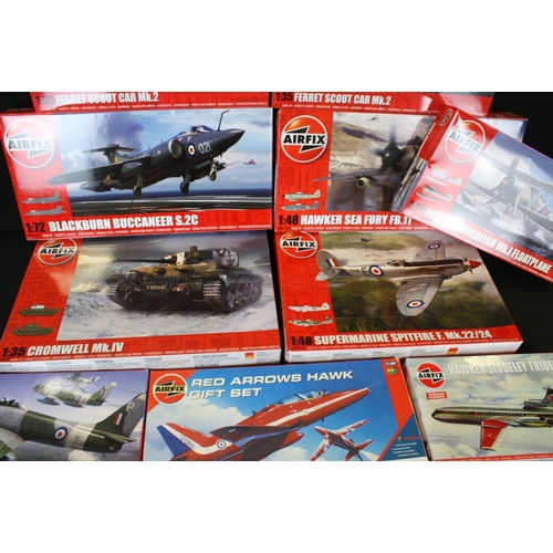 185 - 18 boxed and unbuilt Airfix plastic model kits to include 4 x 1/35 scale models featuring A1367, 2 x... 