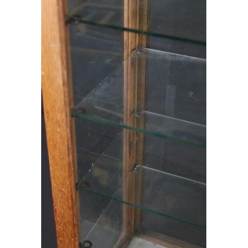 1503 - Dinky Toys point of sale shop counter display cabinet circa 1950's with 4 x internal glass shelves, ... 