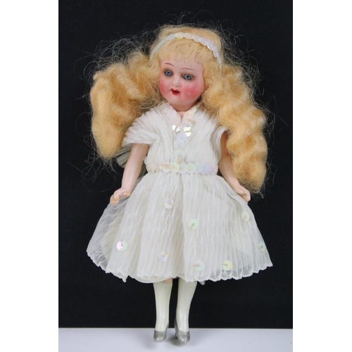 1583 - Small Armand Marseille German 'fairy' doll marked 390 to neck, sleeping blue eyes, teeth, gd overall... 