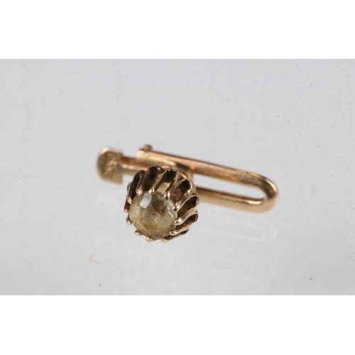 179 - Paste set 9ct gold ring, size K; a diamond 14ct gold dress stud, small round brilliant cut diamond w... 