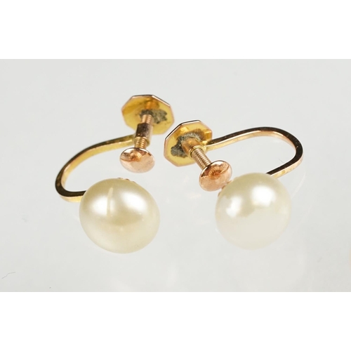 119 - Three pairs of simulated pearl 9ct gold screw back earrings to include simulated, together with a st... 