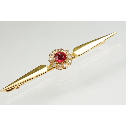 124 - Paste and diamond yellow gold cluster bar brooch, length approx 6cm