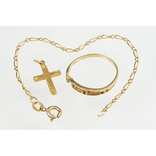 135 - 9ct gold cross pendant, a yellow metal ring (af) and a part broken chain stamped 750, the clasp stam... 