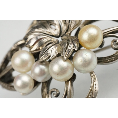 63 - Mikimoto pearl silver spray brooch, six cultured pearls, cream and white, diameter range approx 5.5-... 