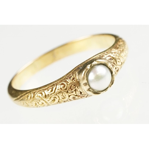 72 - Mid 19th century pearl unmarked yellow gold ring, grey seed pearl, diameter approx 3.5mm, rubover se... 