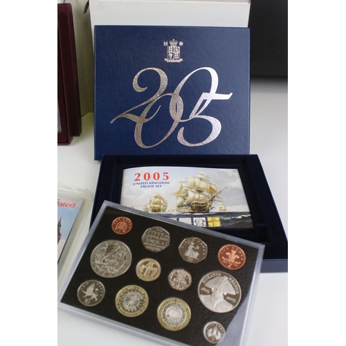 116 - A collection of five Royal Mint uncirculated coin year sets to include 1982, 1971, 1970, 2002 & 2005... 