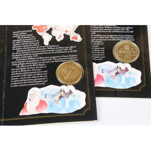 117 - A collection of uncirculated coin sets to include a Royal Mint silver proof 2009 Henry VIII £5 coin ... 