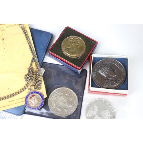 126 - A collection of mainly British pre decimal coins and banknotes to include some silver examples toget... 