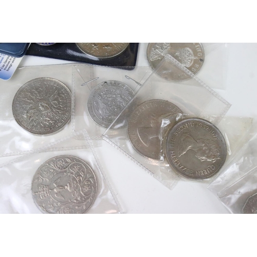 126 - A collection of mainly British pre decimal coins and banknotes to include some silver examples toget... 