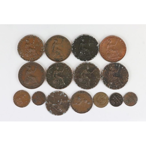 57 - A Small Collection Of British Queen Victoria Coins To Include Pennies, Half Pennies, Farthings And H... 