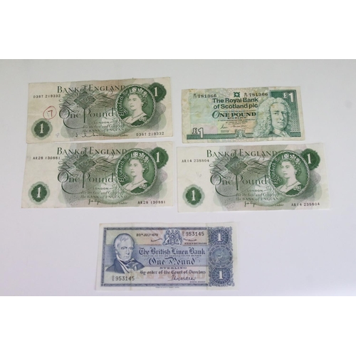 50 - A Collection Of Eighteen British Banknotes To Include English And Scottish Examples Including One Po... 