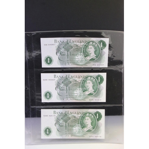 54 - A Collection Of Thirteen Circulated And Uncirculated British Bank Of England Banknotes To Include On... 